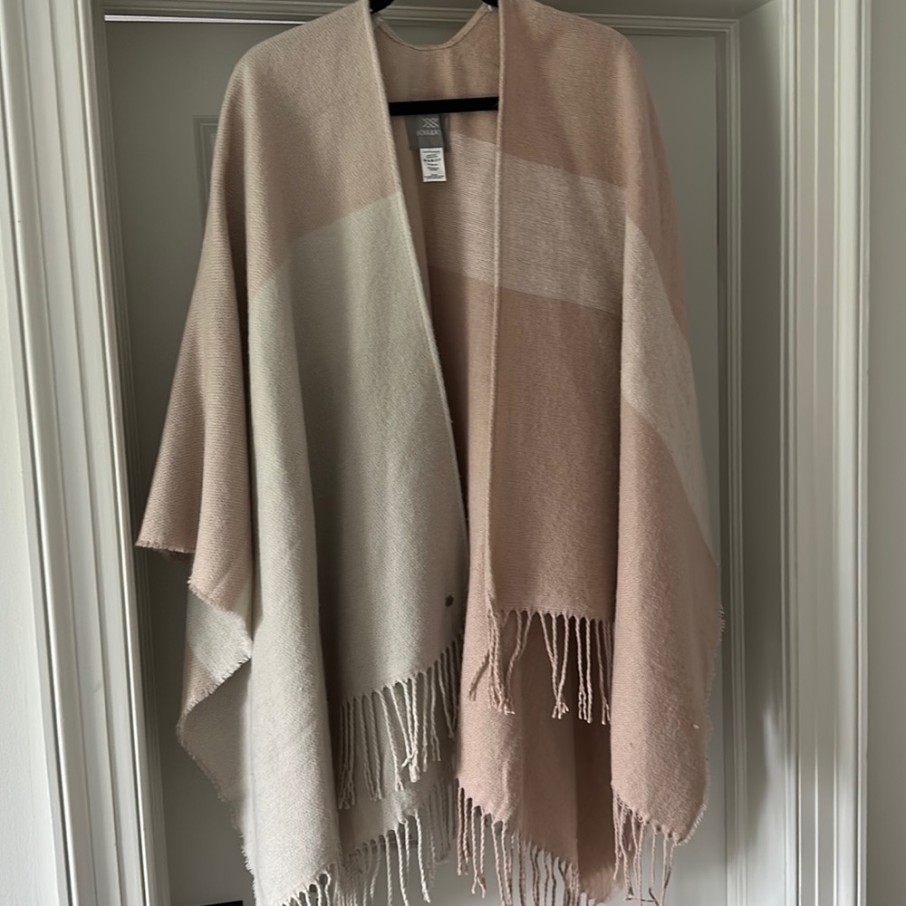 Cozy blanket shawl